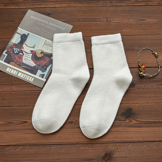 Vanilla White Wool Quarter-Length Socks | Flexible Fit