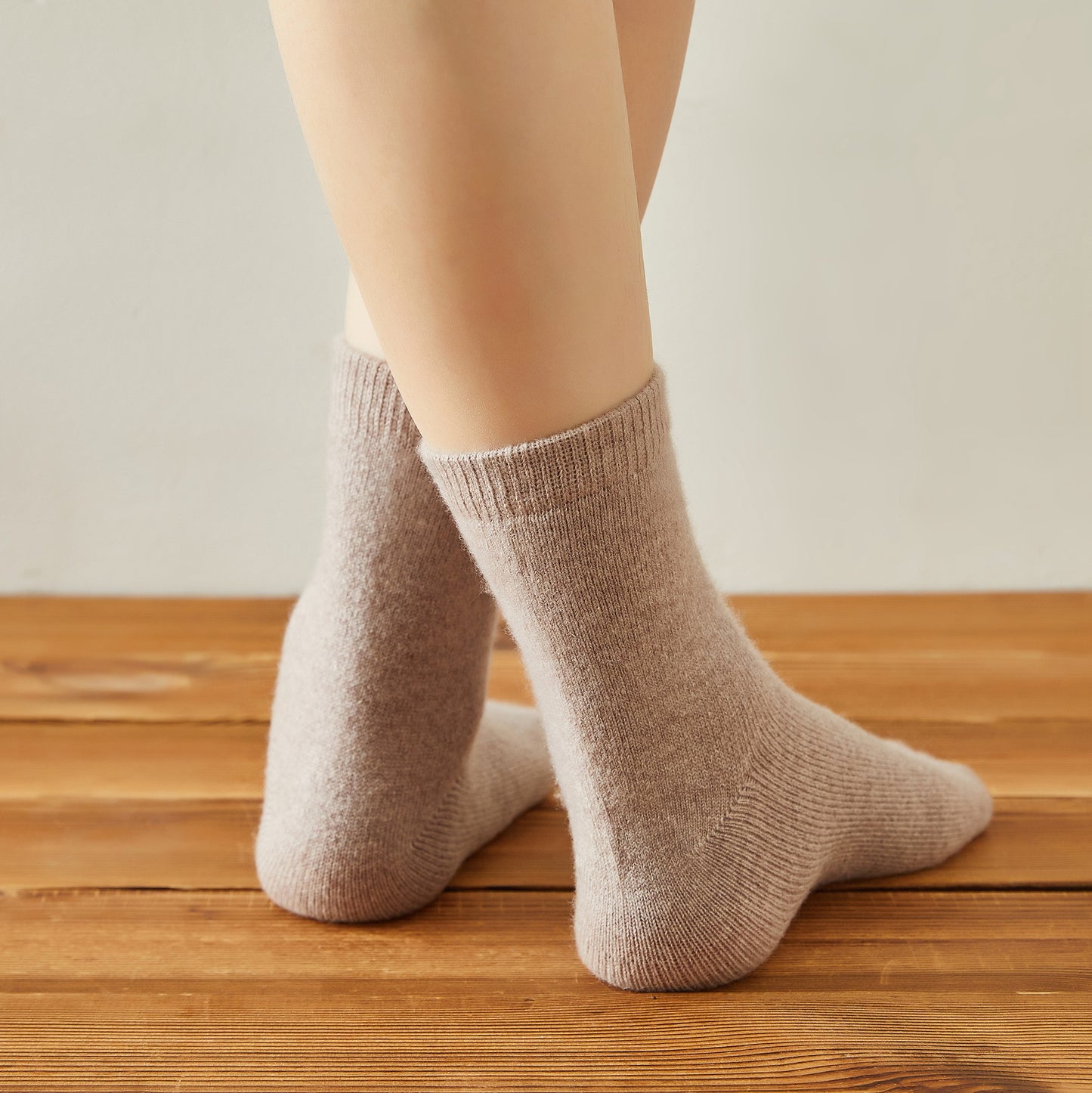 Moon Grey Cashmere Quarter-Length Socks | Flexible Fit