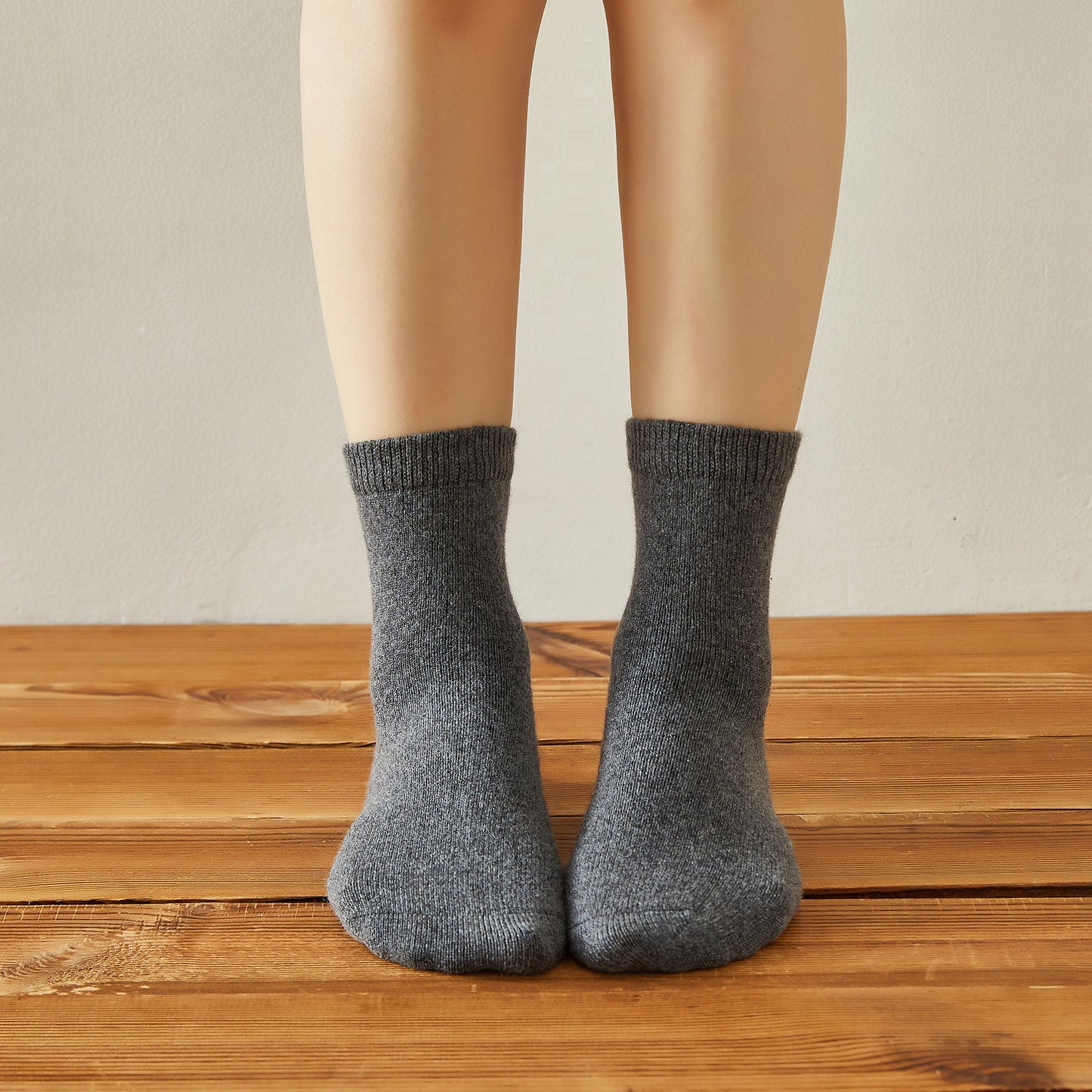 Earl Grey Wool Quarter-Length Socks | Flexible Fit