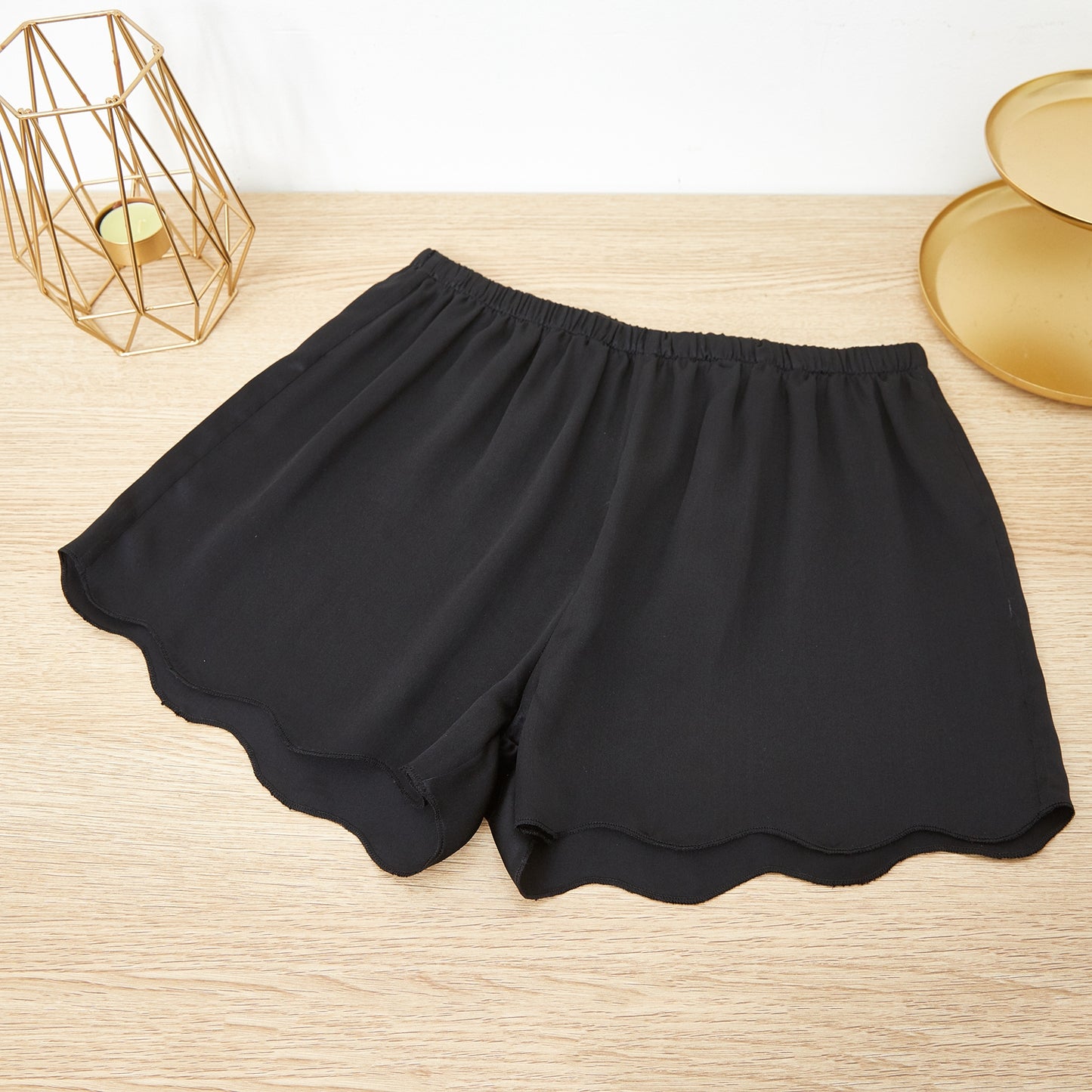 Black Pure Mulberry Silk Camisole and Scalloped Shorts Set | 19 Momme Silk Charmeuse