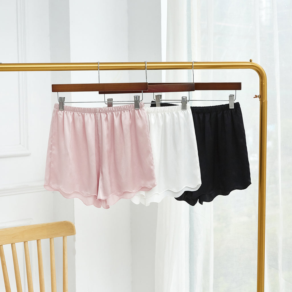 Nova Scalloped Lace Silk Shorts - Plum – Miguelina