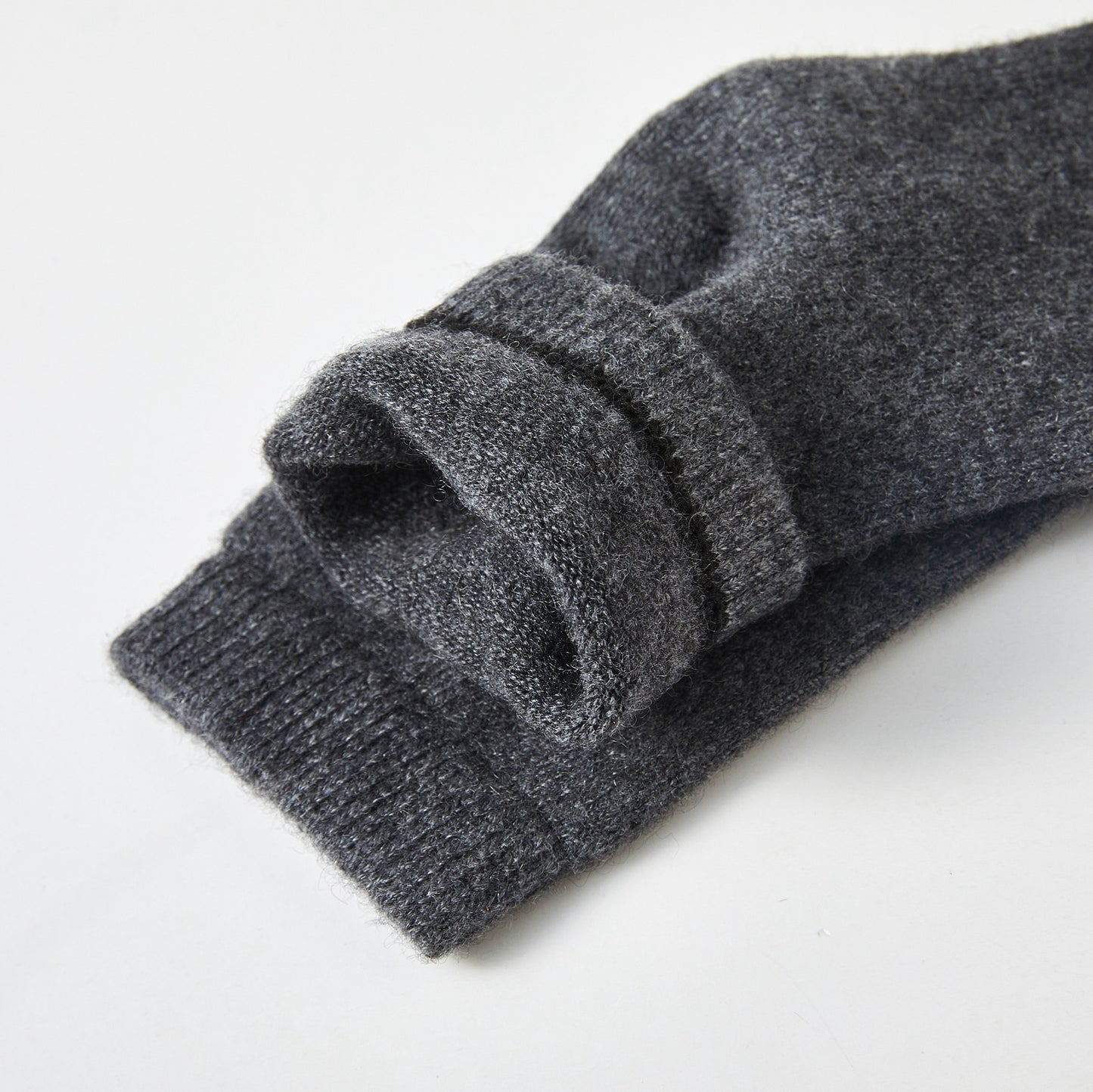 Earl Grey Cashmere Quarter-Length Socks | Flexible Fit