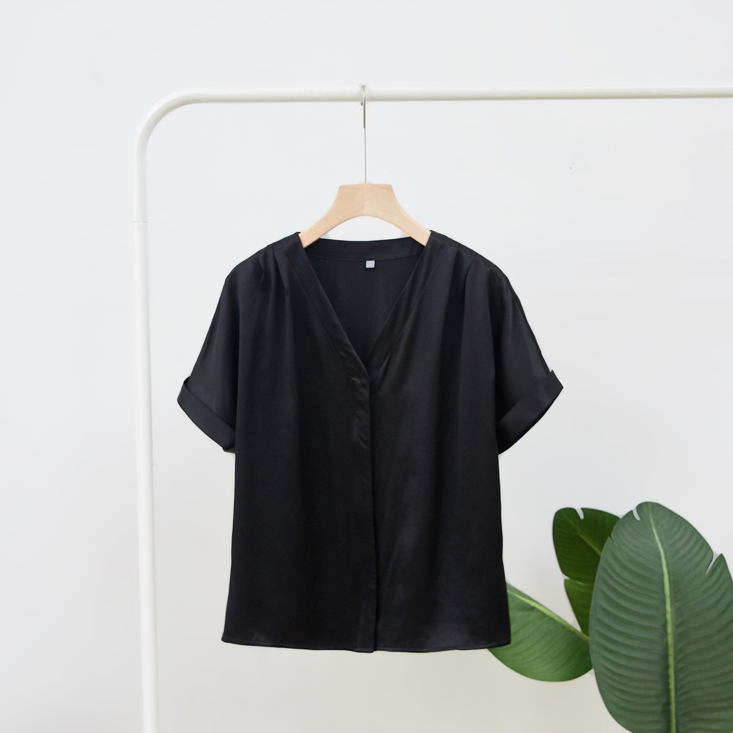 Black Pure Mulberry Silk Top | Regular Fit | 19 Momme | Soar Collection