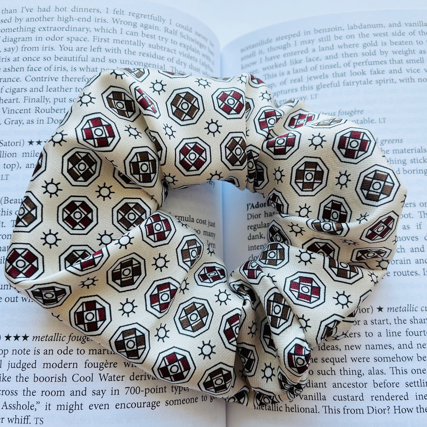 Pure Mulberry Silk French Scrunchie | Turkish Delight | Geometric Print | 2 inch | 20 Momme | Brush Collection